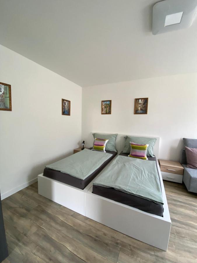 Apartmany U Viaduktu 46 อุสตีนัดลาแบม ภายนอก รูปภาพ