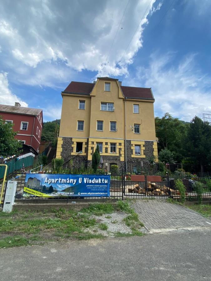 Apartmany U Viaduktu 46 อุสตีนัดลาแบม ภายนอก รูปภาพ